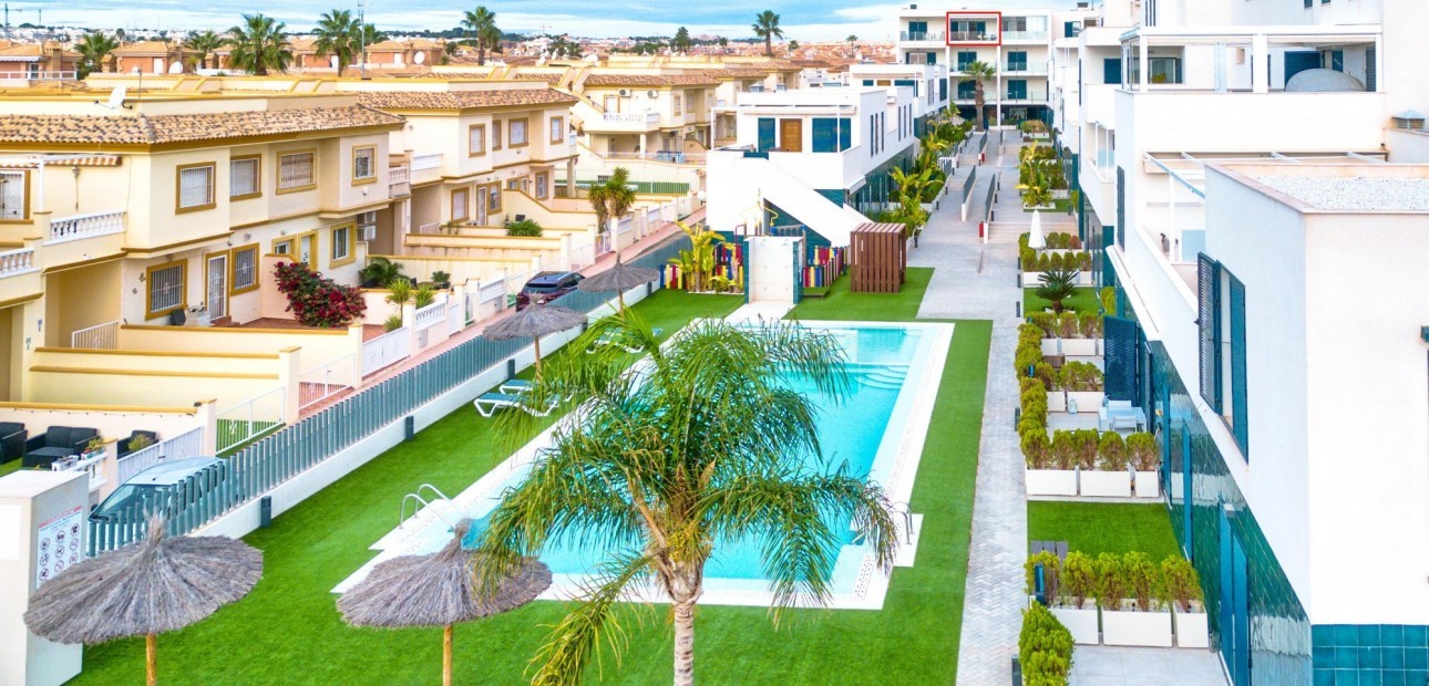 1 Bed, 1 Bath, ApartmentFor Sale, Orihuela Costa, Alicante