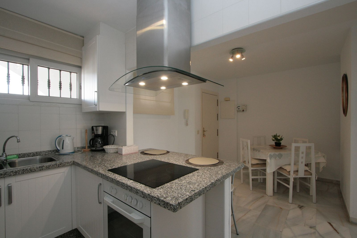 1 Bed, 1 Bath, ApartmentFor Sale, Fuengirola, Malaga