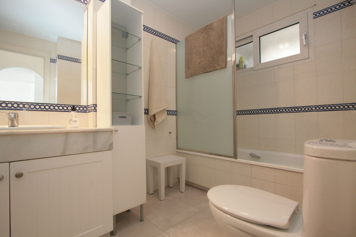 1 Bed, 1 Bath, ApartmentFor Sale, Fuengirola, Malaga