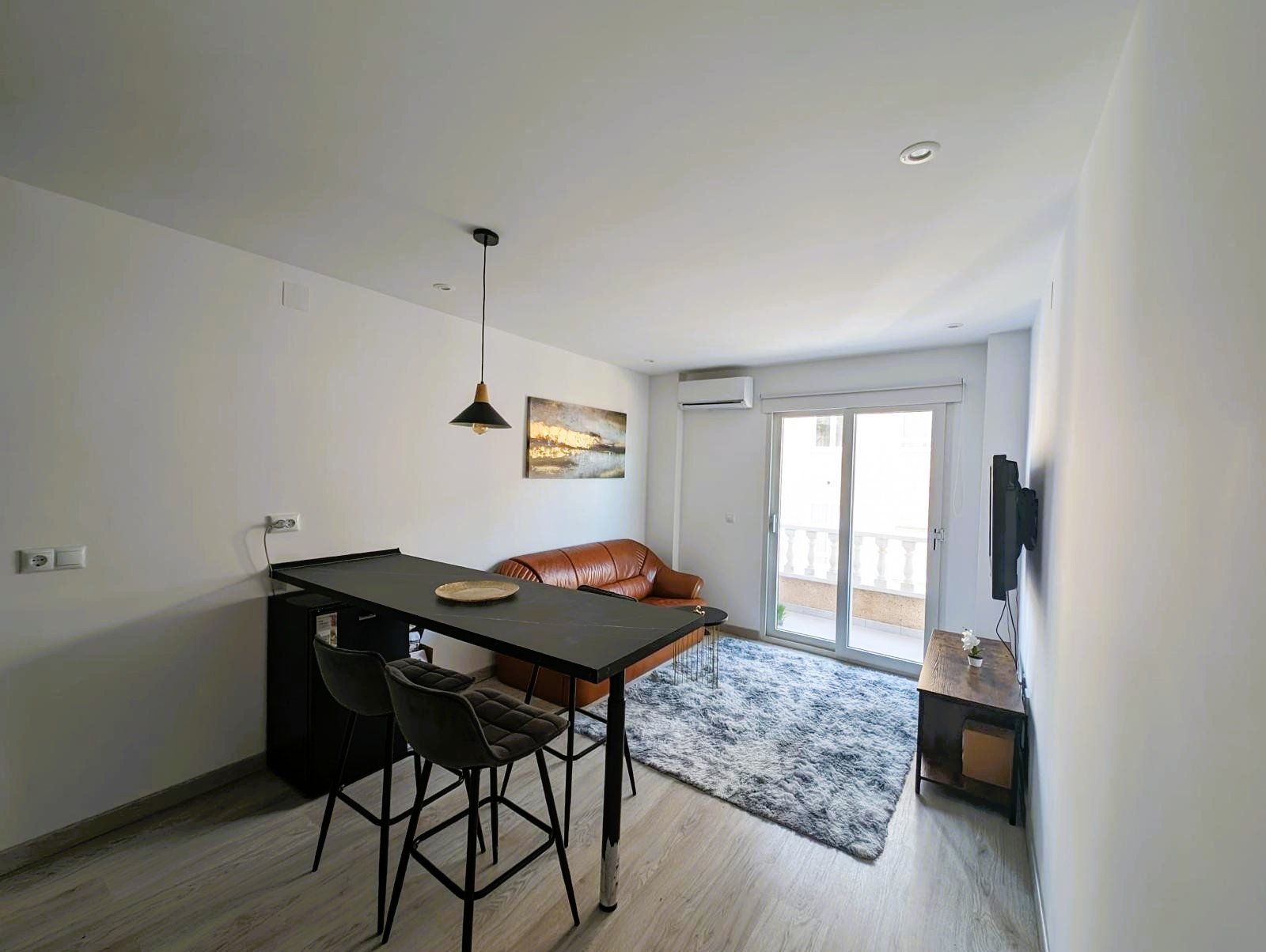 1 Bed, 1 Bath, ApartmentFor Sale, Torrevieja, Alicante