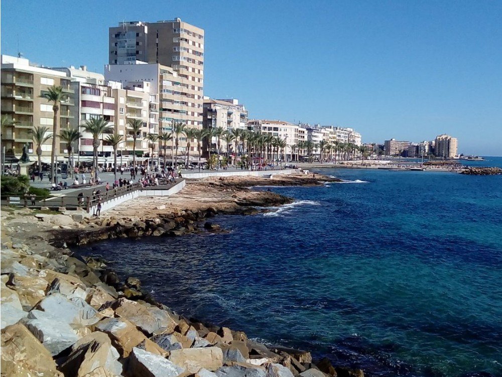 1 Bed, 1 Bath, ApartmentFor Sale, Torrevieja, Alicante