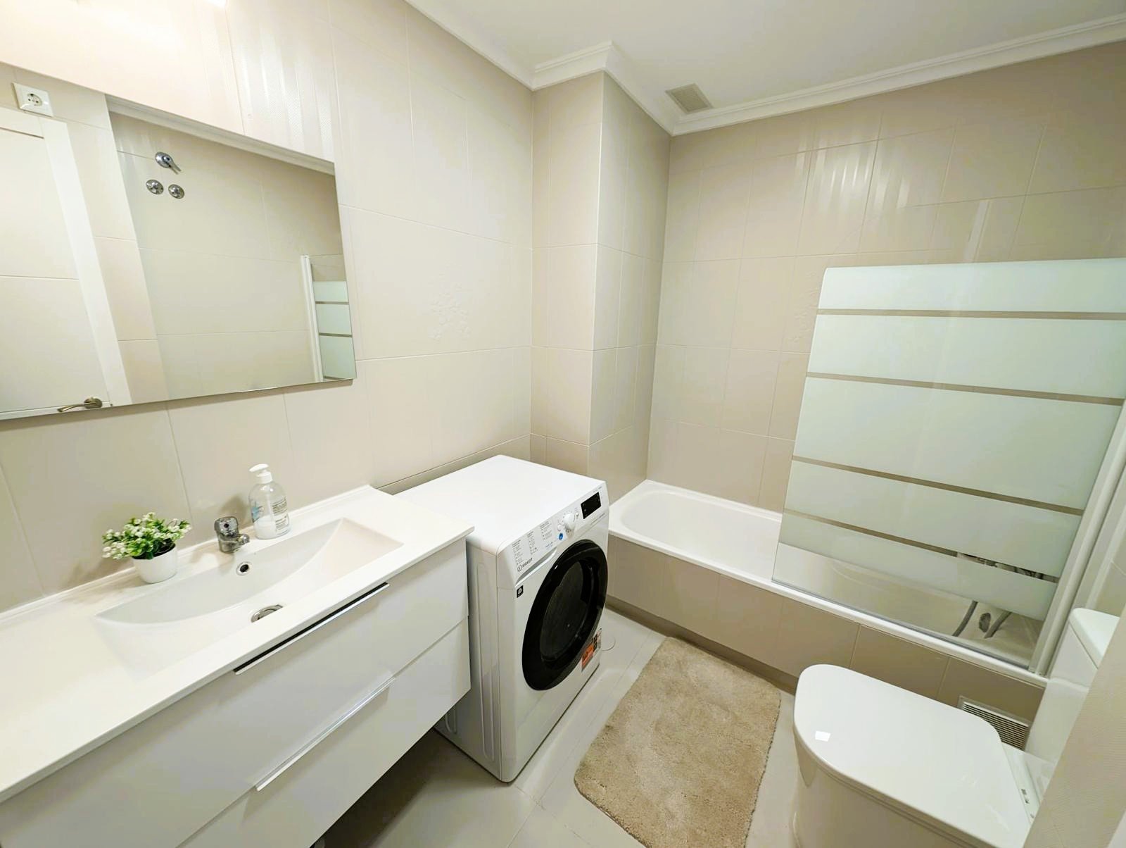 1 Bed, 1 Bath, ApartmentFor Sale, Torrevieja, Alicante