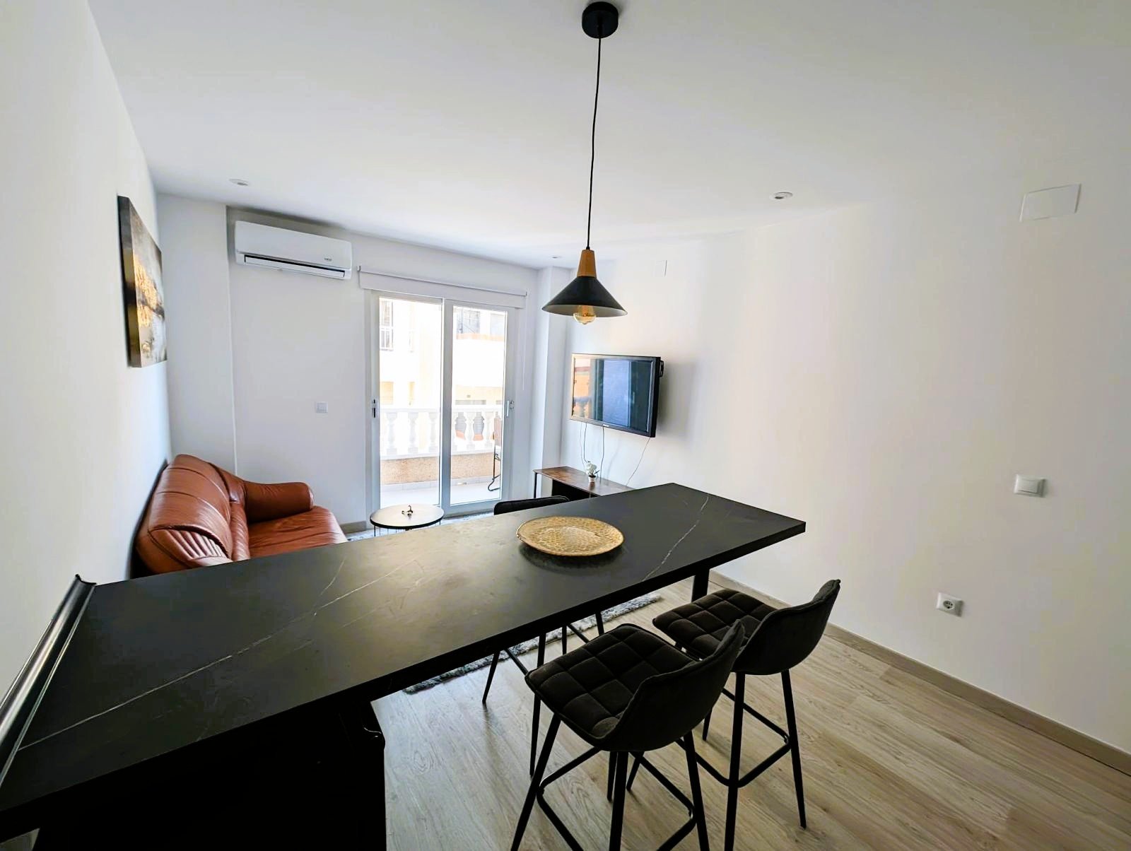 1 Bed, 1 Bath, ApartmentFor Sale, Torrevieja, Alicante