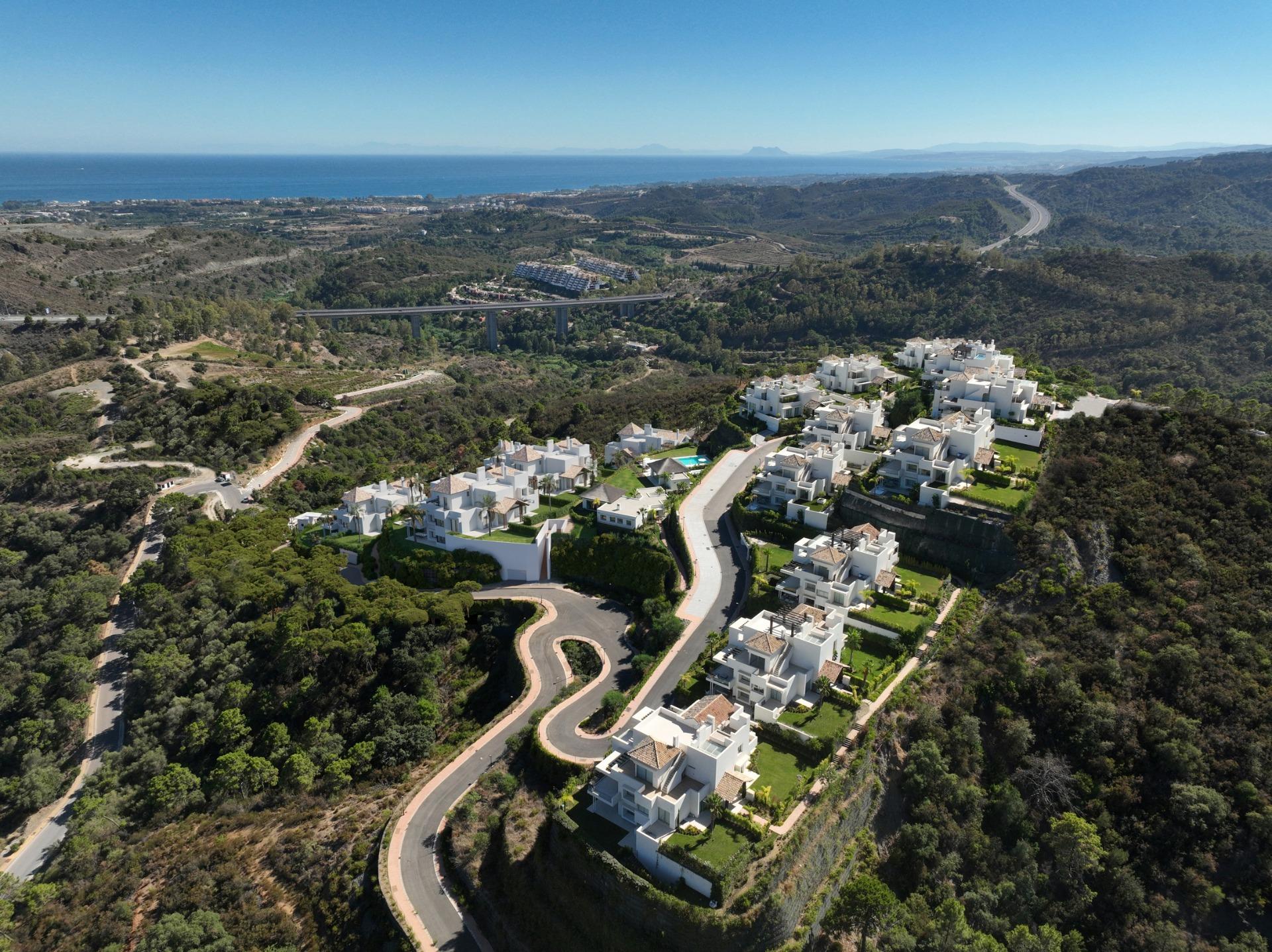 4 Bed, 4 Bath, ApartmentFor Sale, Benahavis, Malaga