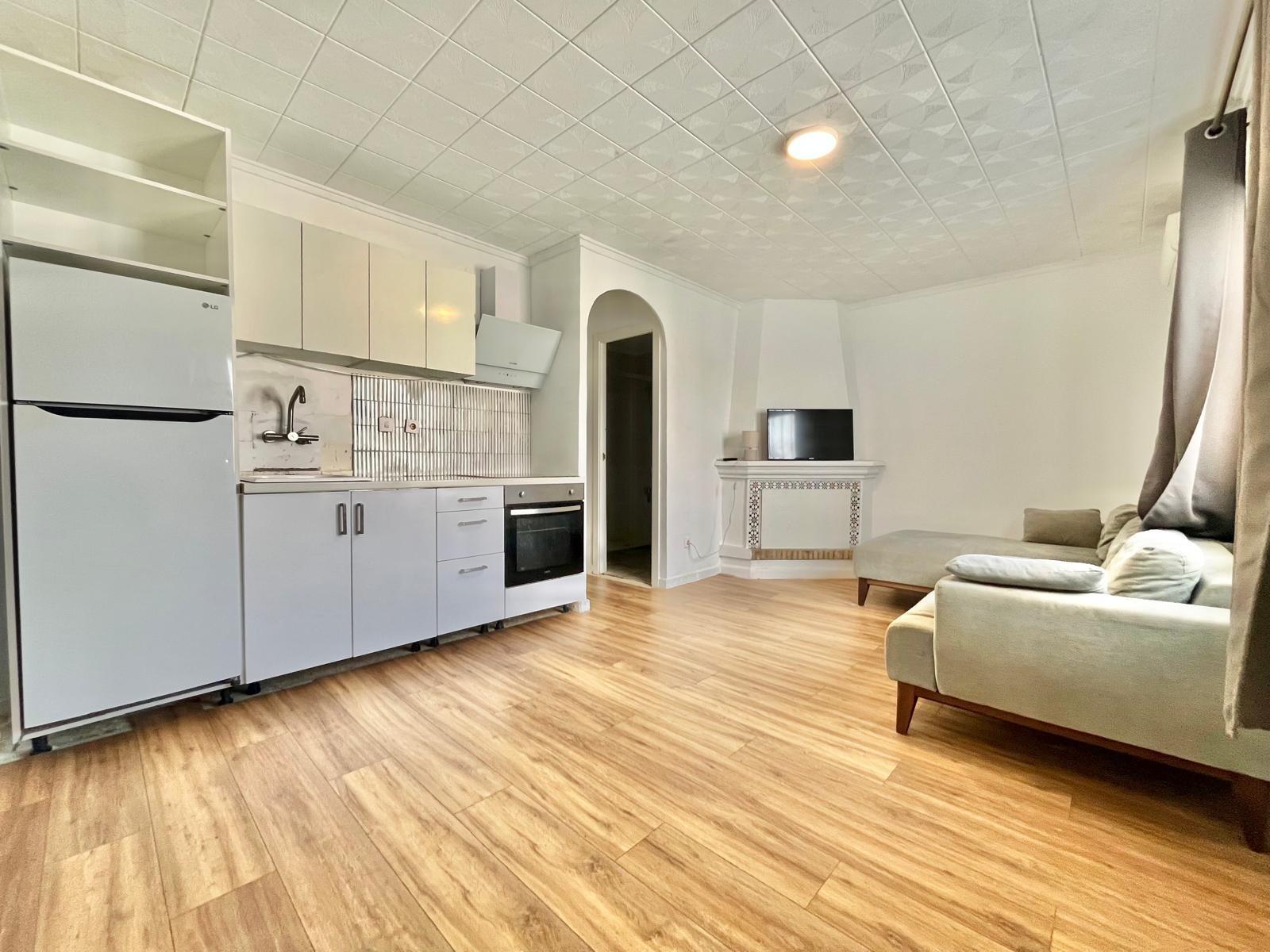 2 Bed, 1 Bath, HouseFor Sale, Torrevieja, Alicante