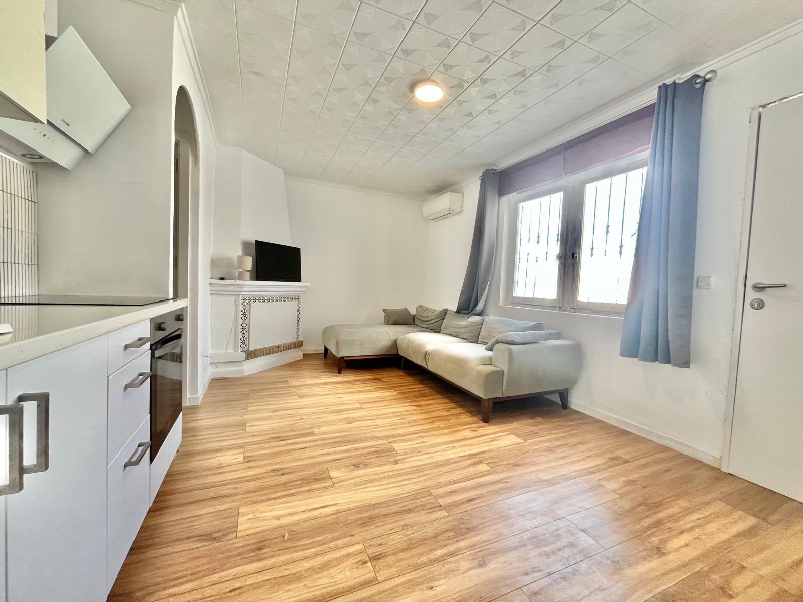 2 Bed, 1 Bath, HouseFor Sale, Torrevieja, Alicante