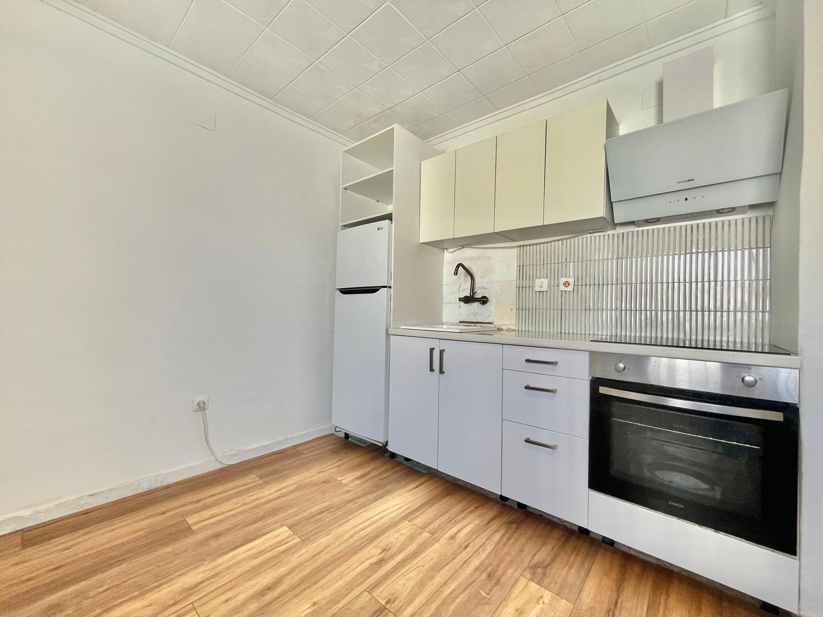 2 Bed, 1 Bath, HouseFor Sale, Torrevieja, Alicante