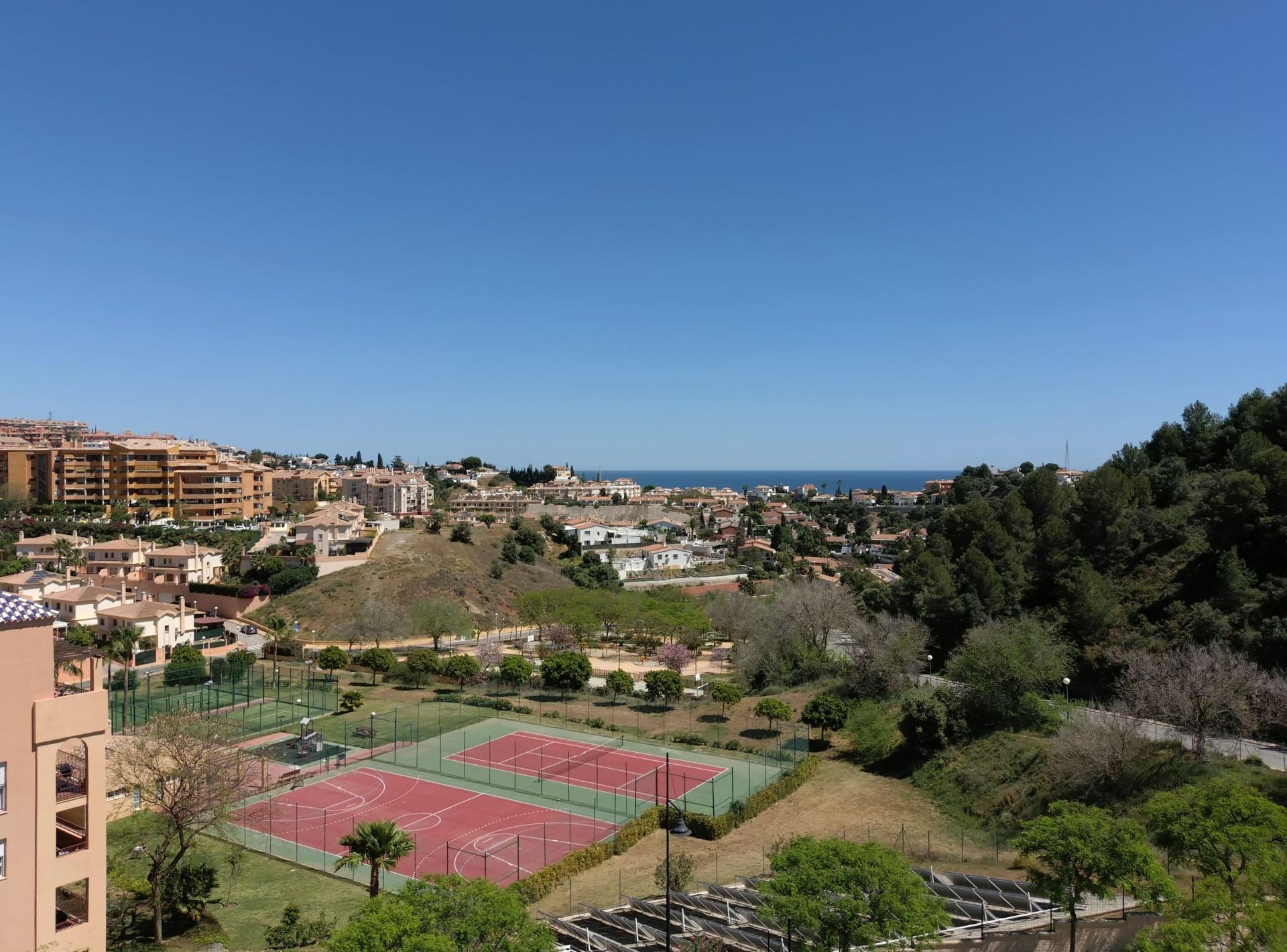 2 Bed, 2 Bath, ApartmentFor Sale, Fuengirola, Malaga