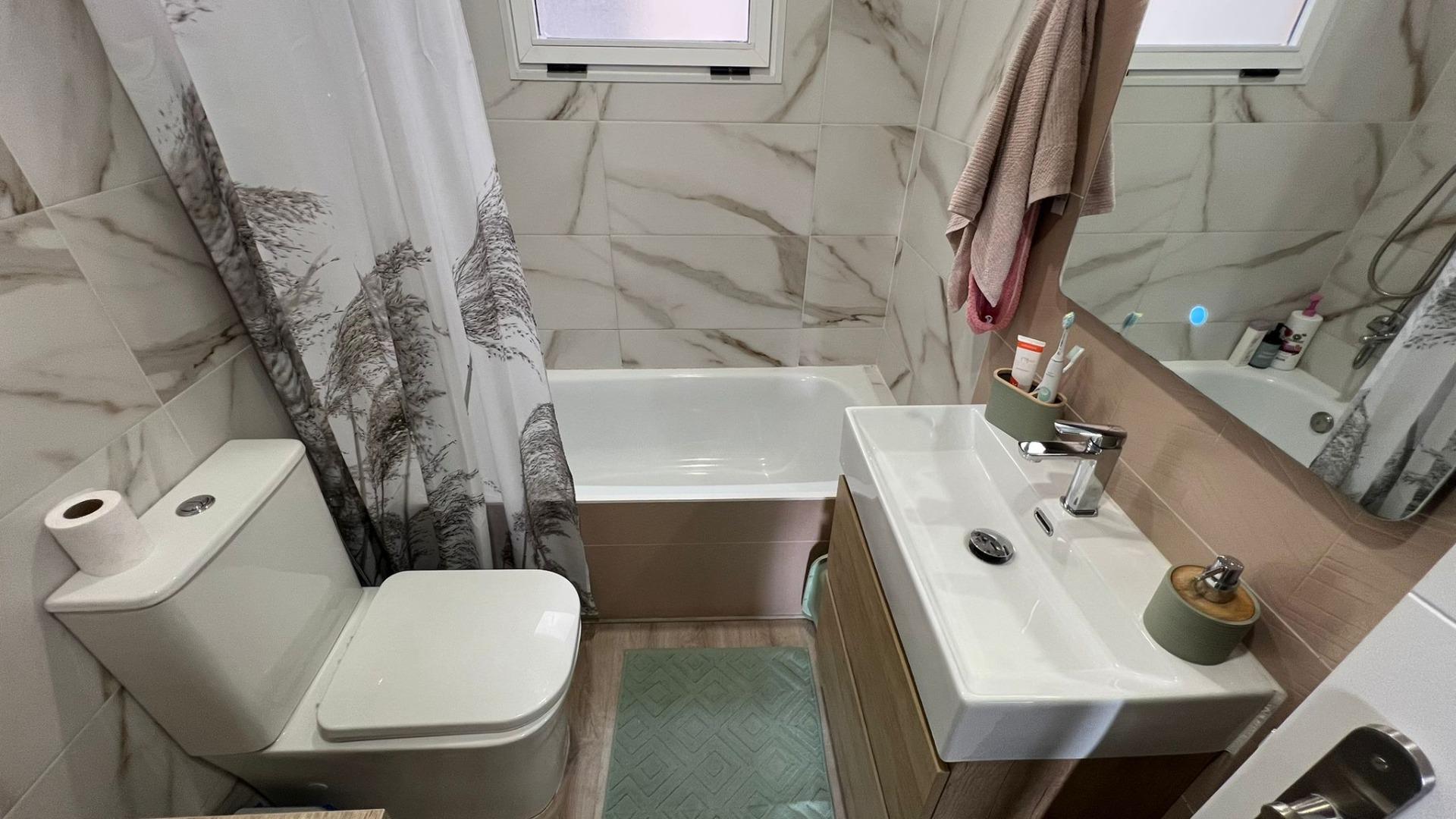 1 Bed, 1 Bath, ApartmentFor Sale, Torrevieja, Alicante