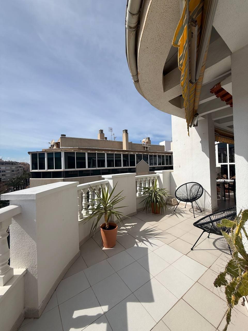 2 Bed, 1 Bath, ApartmentFor Sale, Torrevieja, Alicante