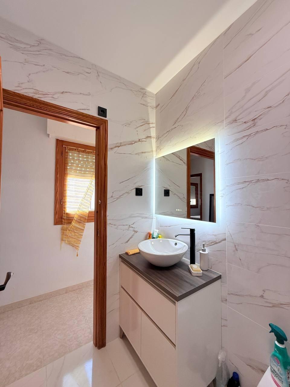 2 Bed, 1 Bath, ApartmentFor Sale, Torrevieja, Alicante