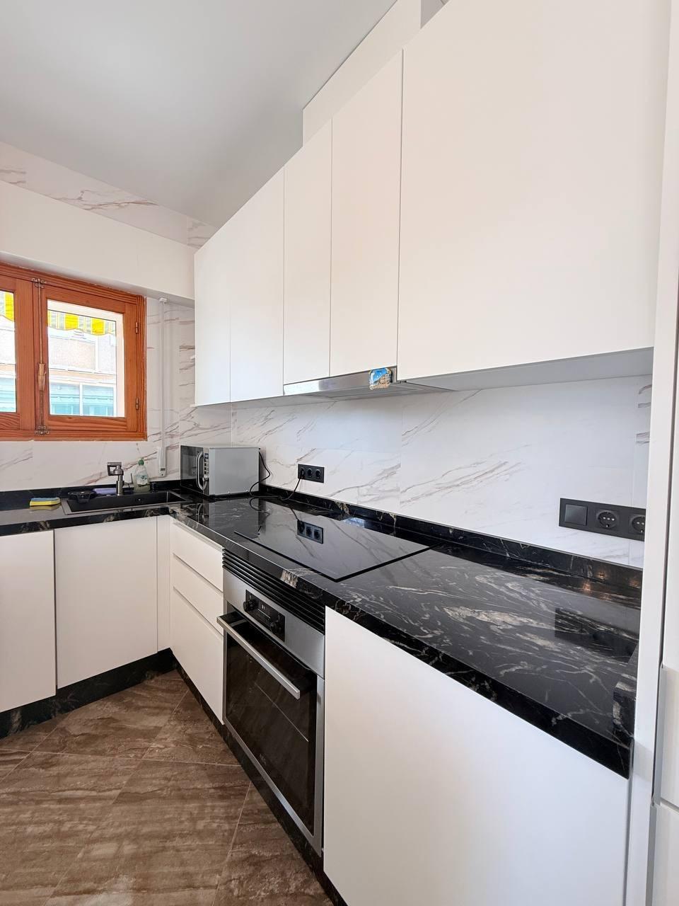 2 Bed, 1 Bath, ApartmentFor Sale, Torrevieja, Alicante