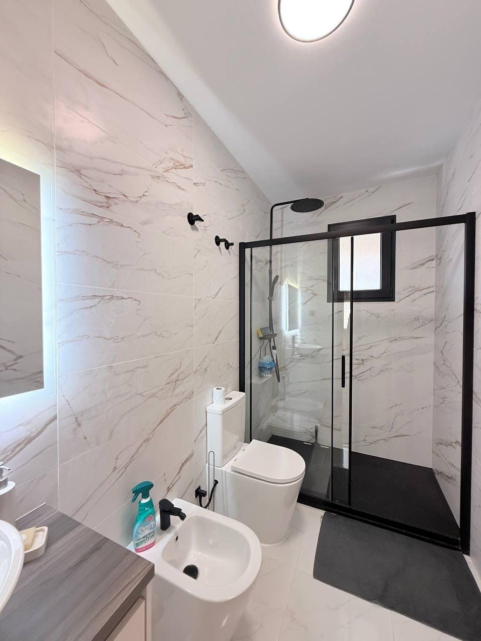 2 Bed, 1 Bath, ApartmentFor Sale, Torrevieja, Alicante