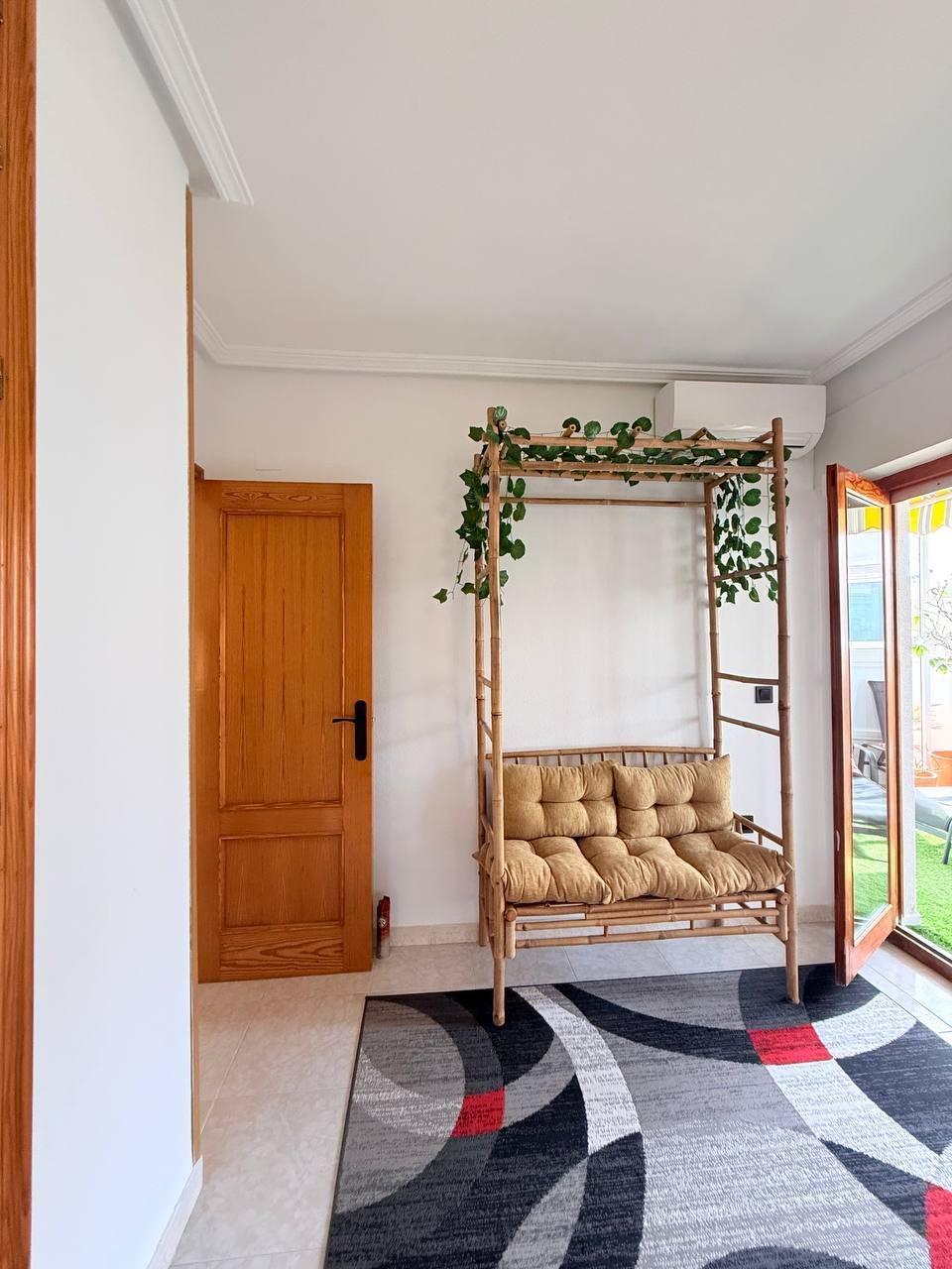 2 Bed, 1 Bath, ApartmentFor Sale, Torrevieja, Alicante