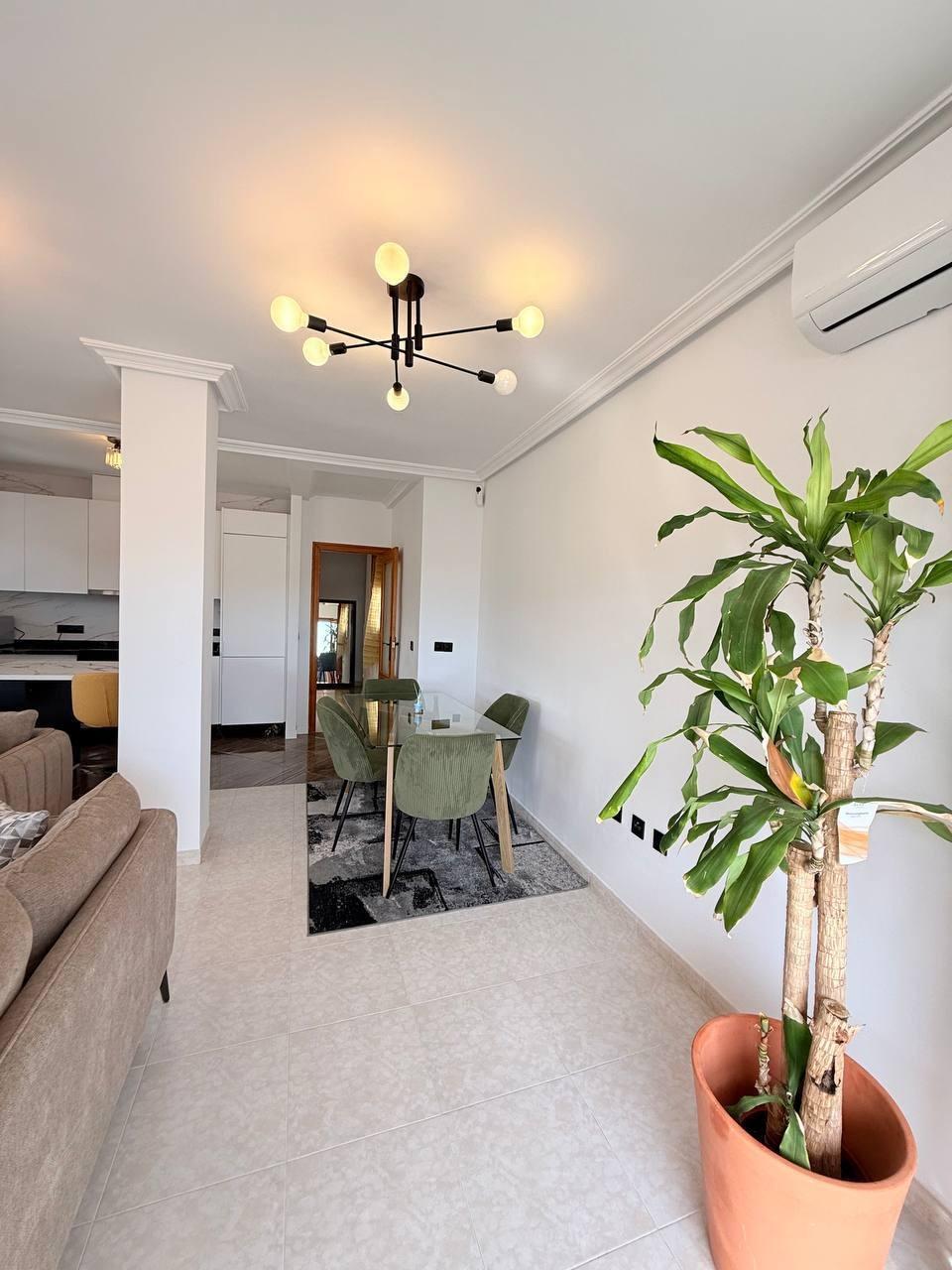 2 Bed, 1 Bath, ApartmentFor Sale, Torrevieja, Alicante