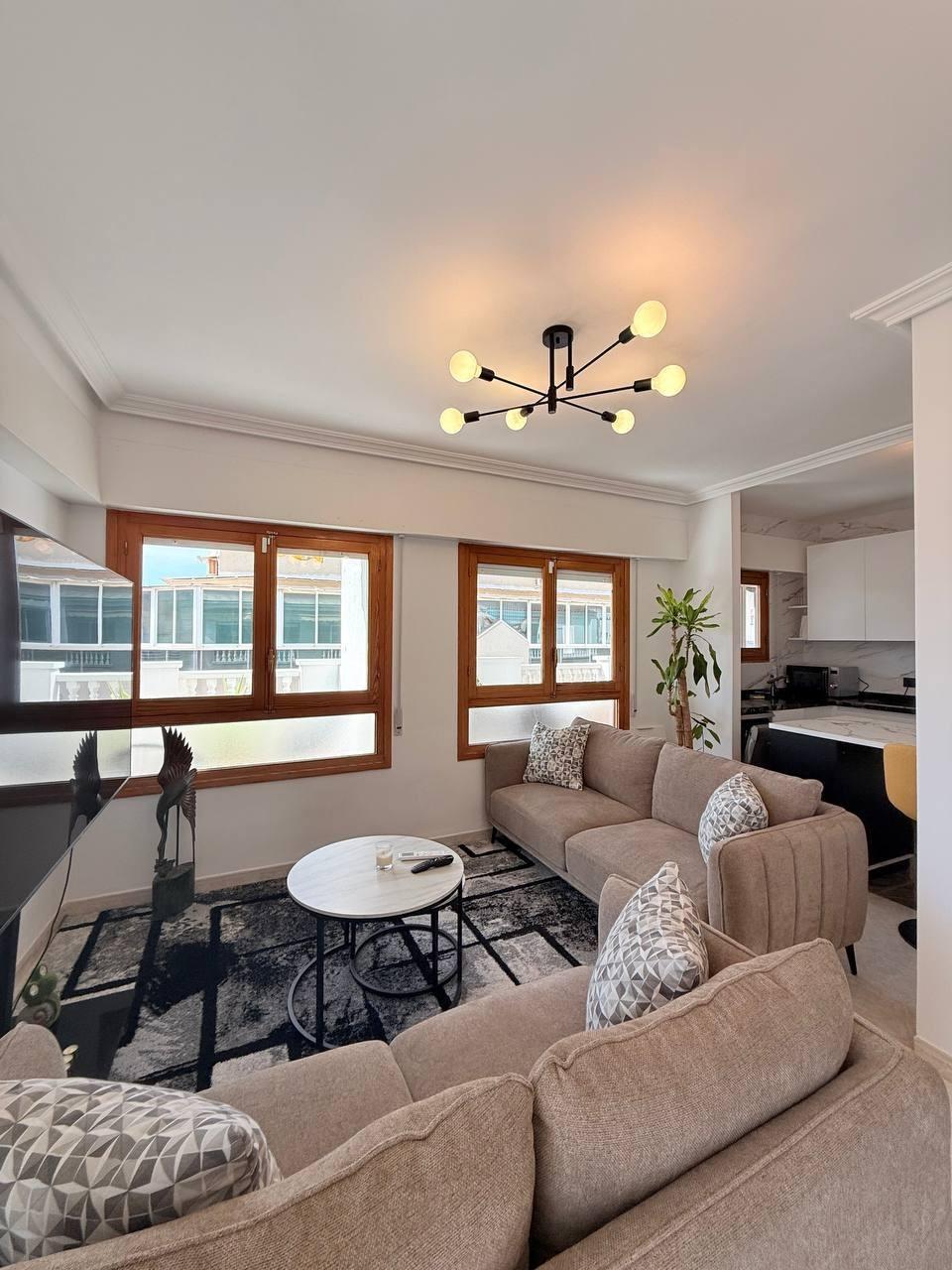 2 Bed, 1 Bath, ApartmentFor Sale, Torrevieja, Alicante