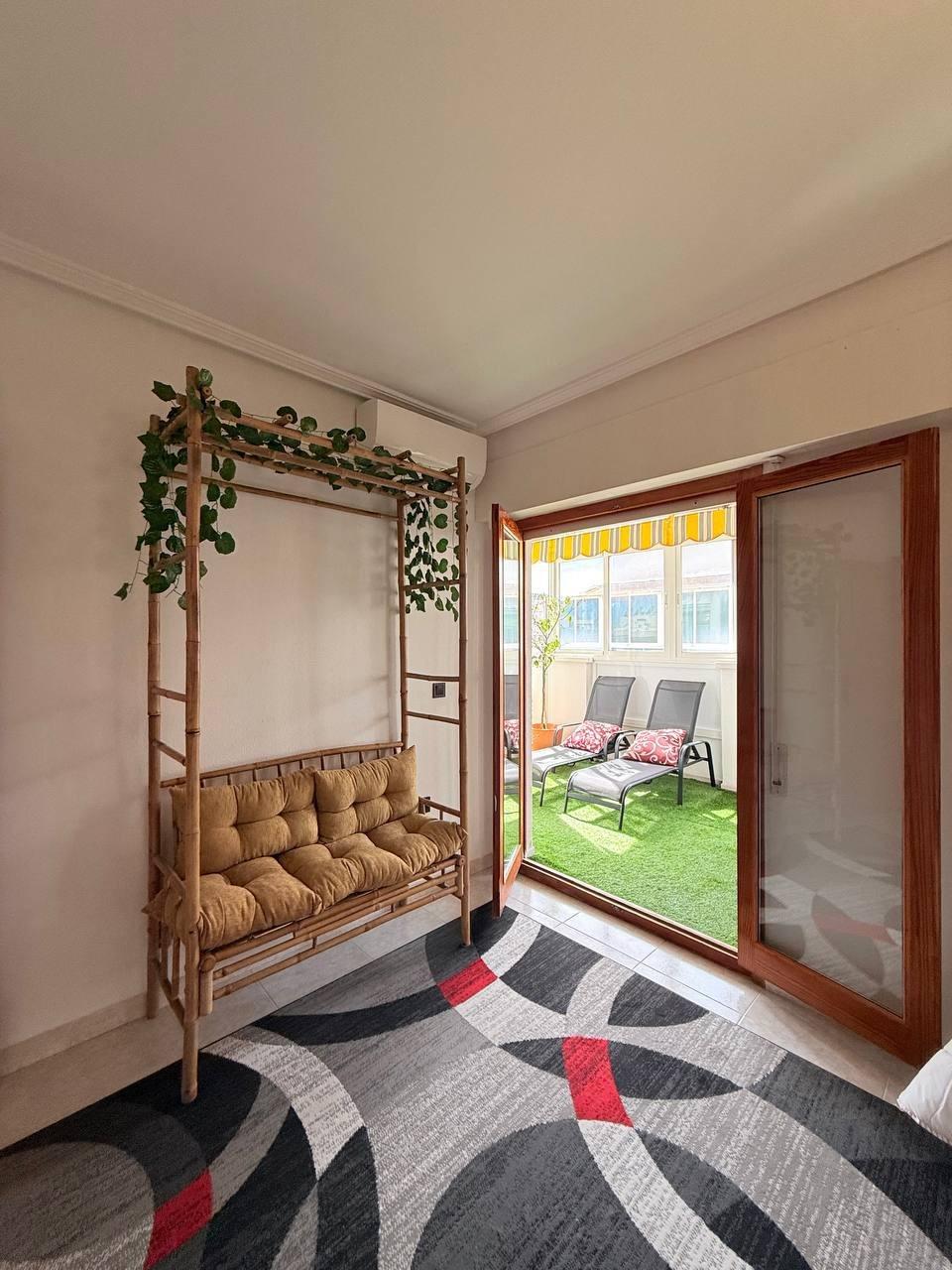 2 Bed, 1 Bath, ApartmentFor Sale, Torrevieja, Alicante