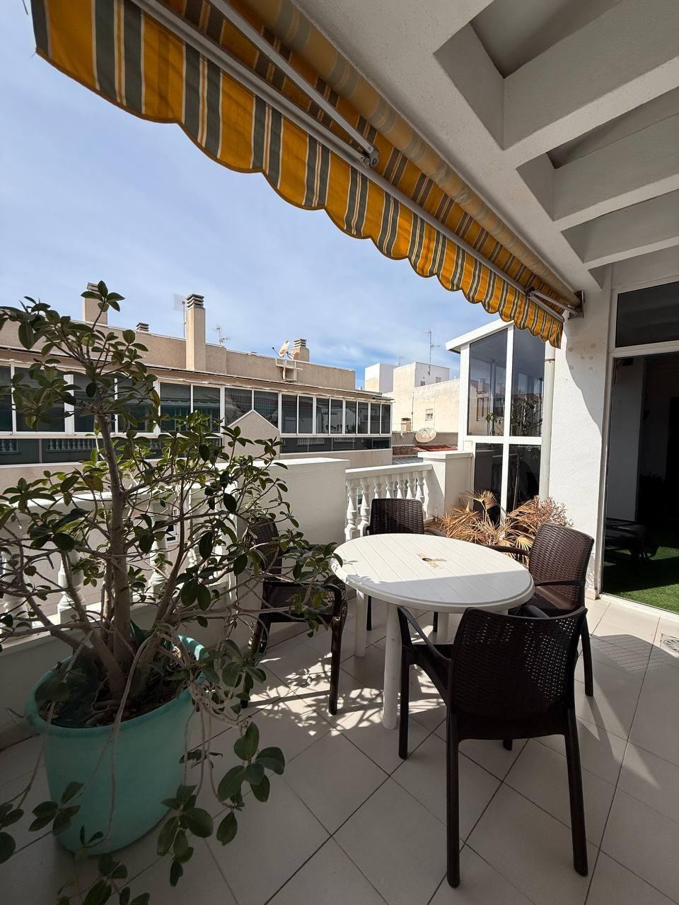 2 Bed, 1 Bath, ApartmentFor Sale, Torrevieja, Alicante