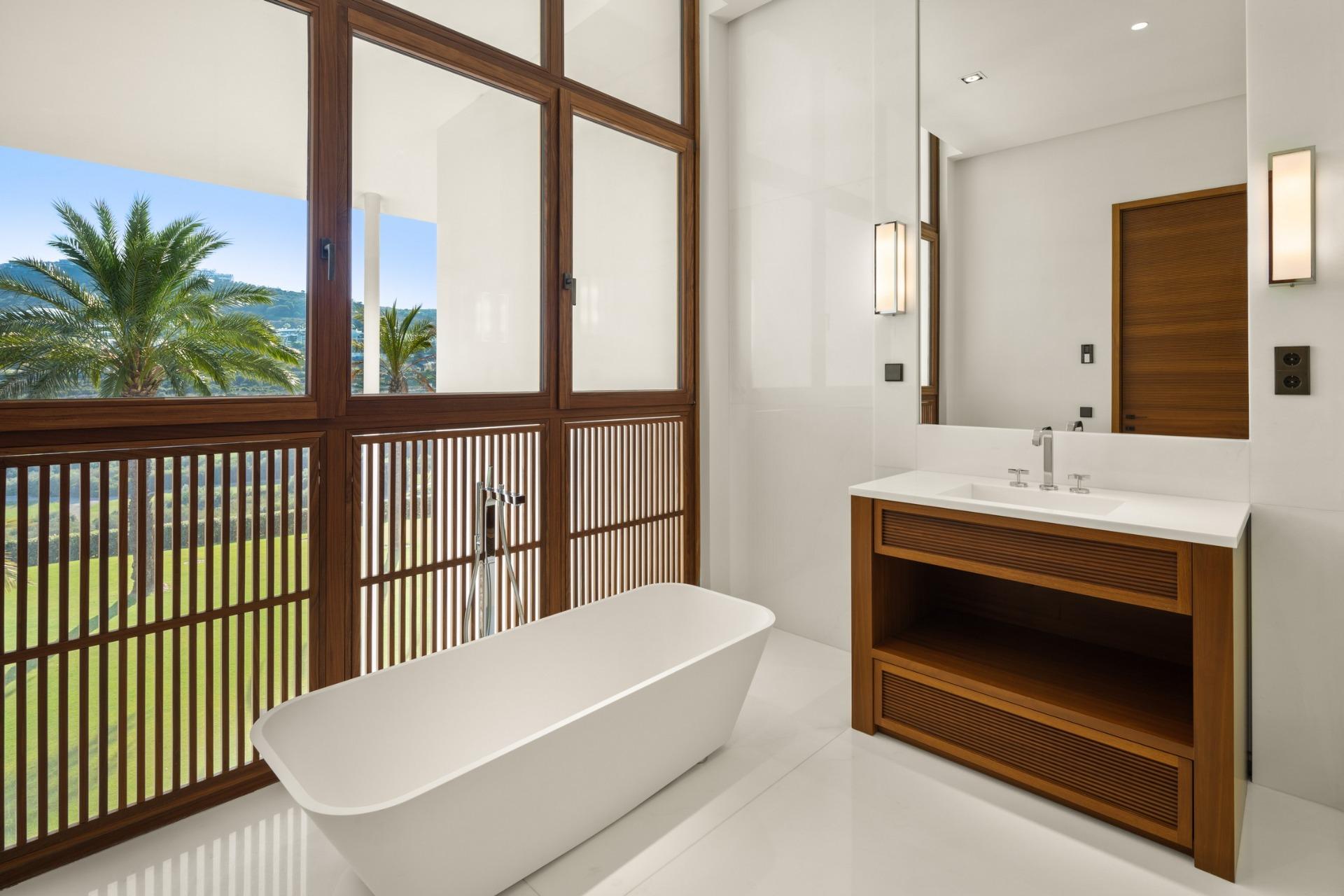 6 Bed, 8 Bath, HouseFor Sale, Casares, Malaga