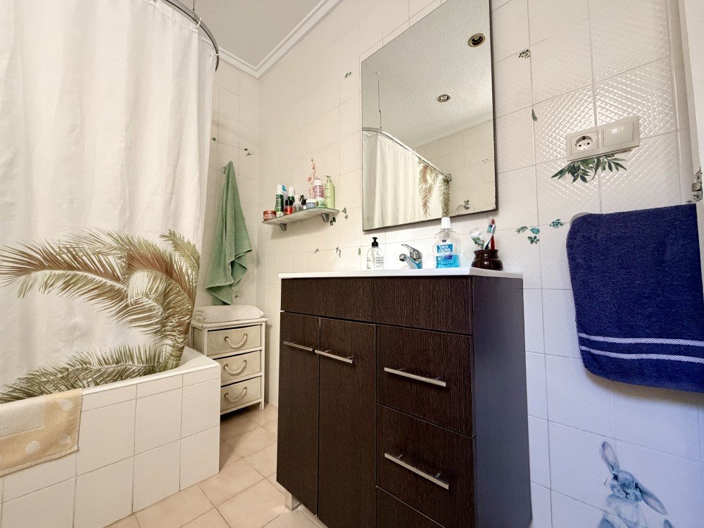 2 Bed, 1 Bath, ApartmentFor Sale, Elche, Alicante