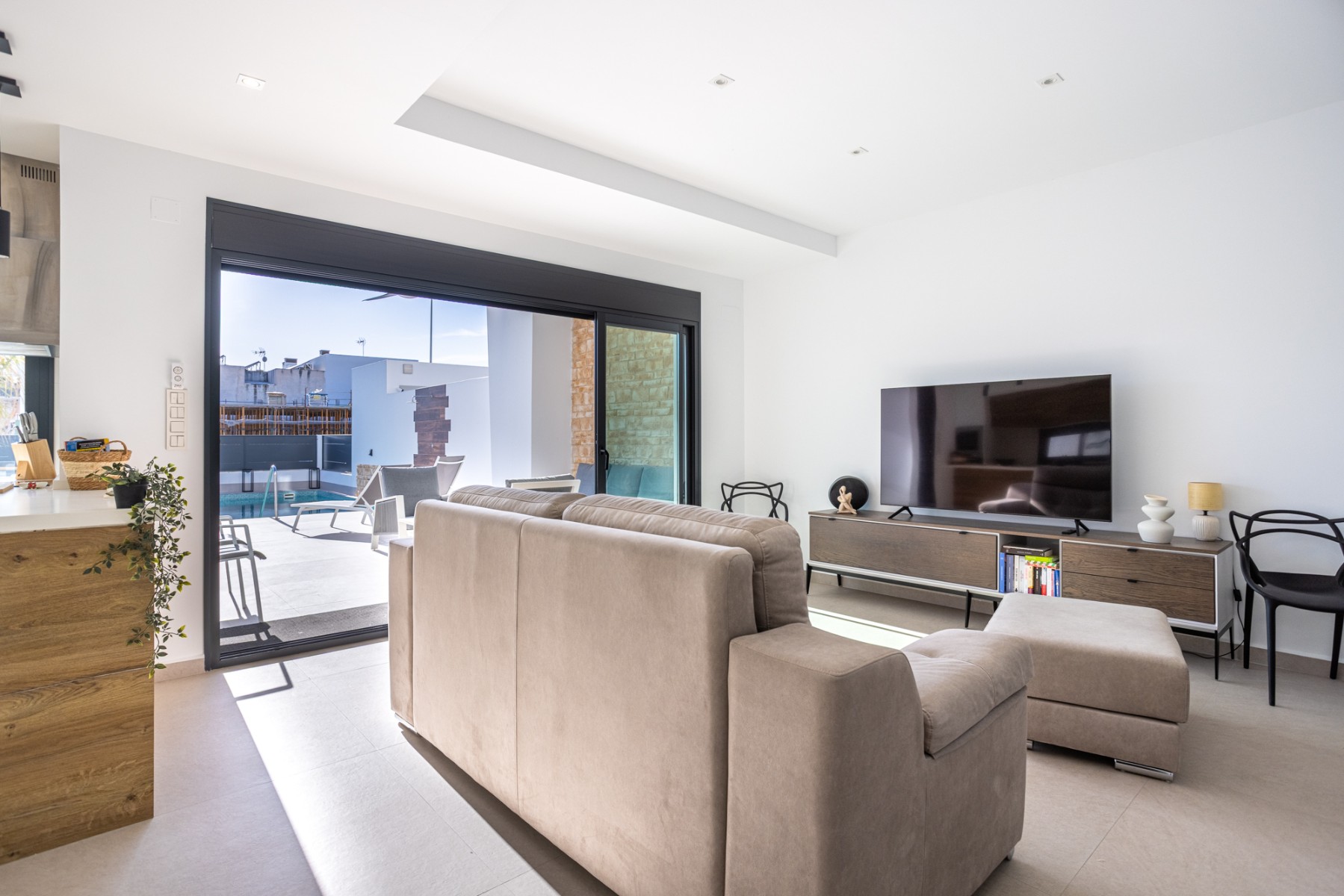 4 Bed, 2 Bath, HouseFor Sale, Dolores, Alicante