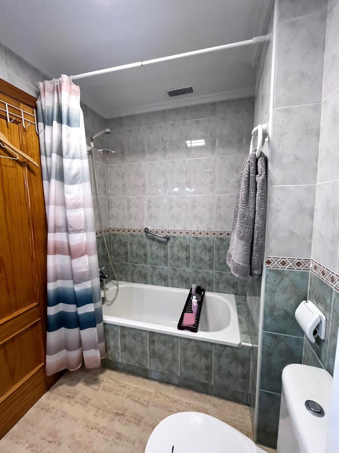 1 Bed, 1 Bath, ApartmentFor Sale, Torrevieja, Alicante