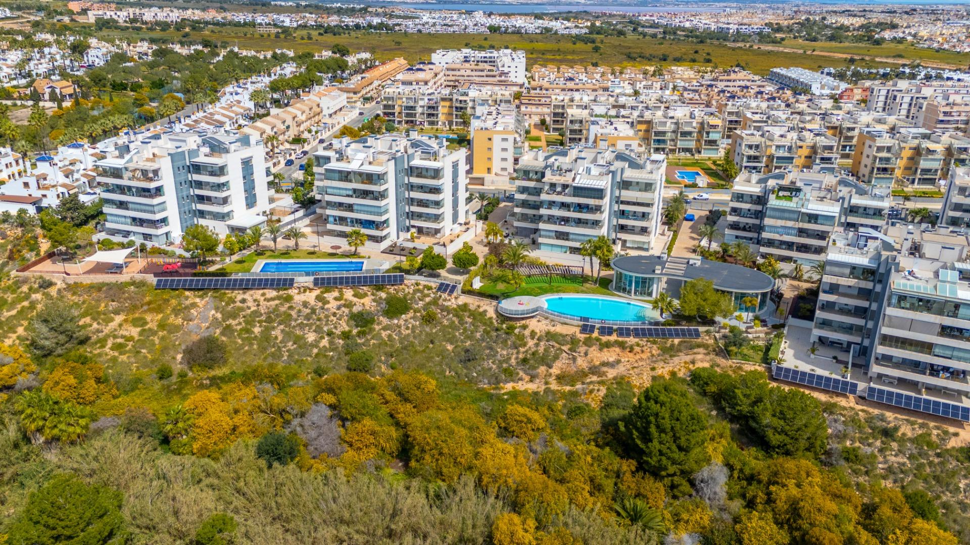 3 Bed, 2 Bath, ApartmentFor Sale, Orihuela Costa, Alicante