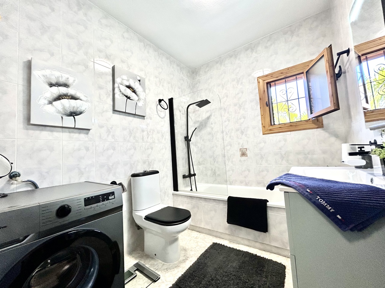 2 Bed, 2 Bath, HouseFor Sale, Playa Flamenca, Alicante