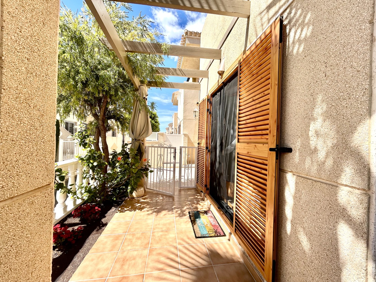 2 Bed, 2 Bath, HouseFor Sale, Playa Flamenca, Alicante