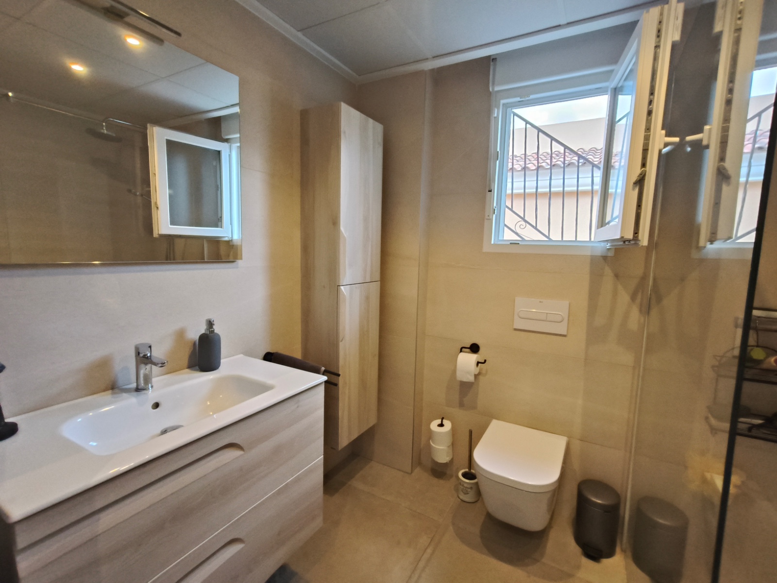 2 Bed, 1 Bath, HouseFor Sale, La Romana, Alicante