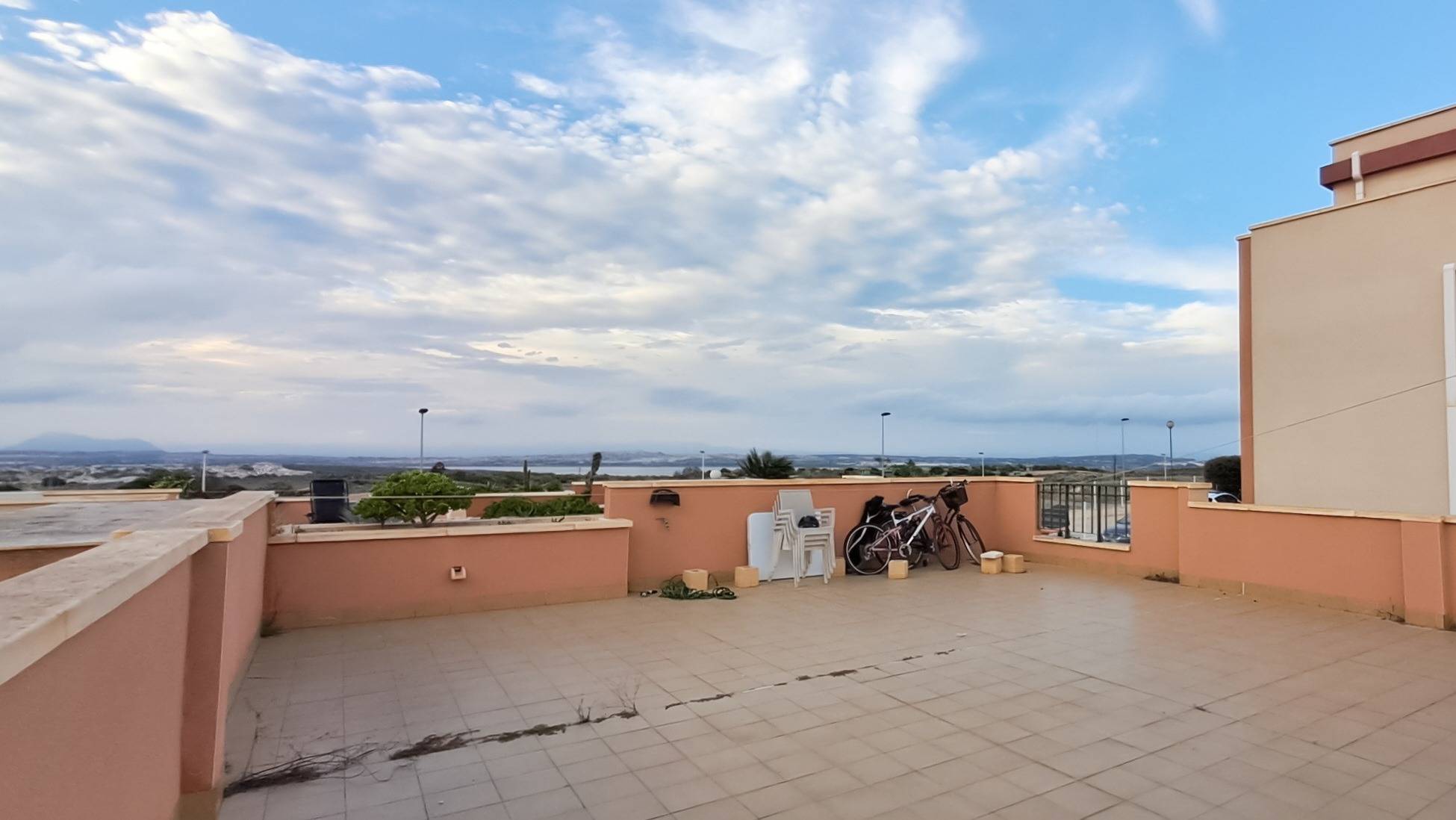 2 Bed, 1 Bath, HouseFor Sale, Torrevieja, Alicante
