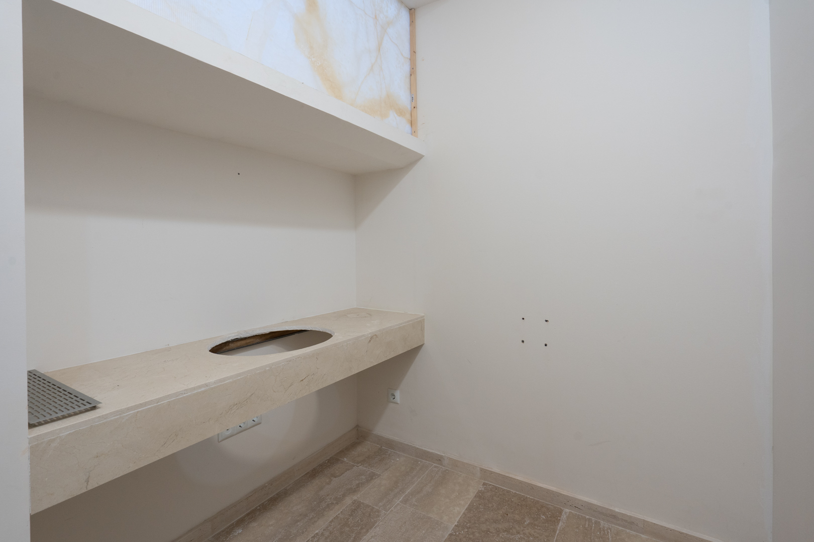 Commercial Property, For Sale