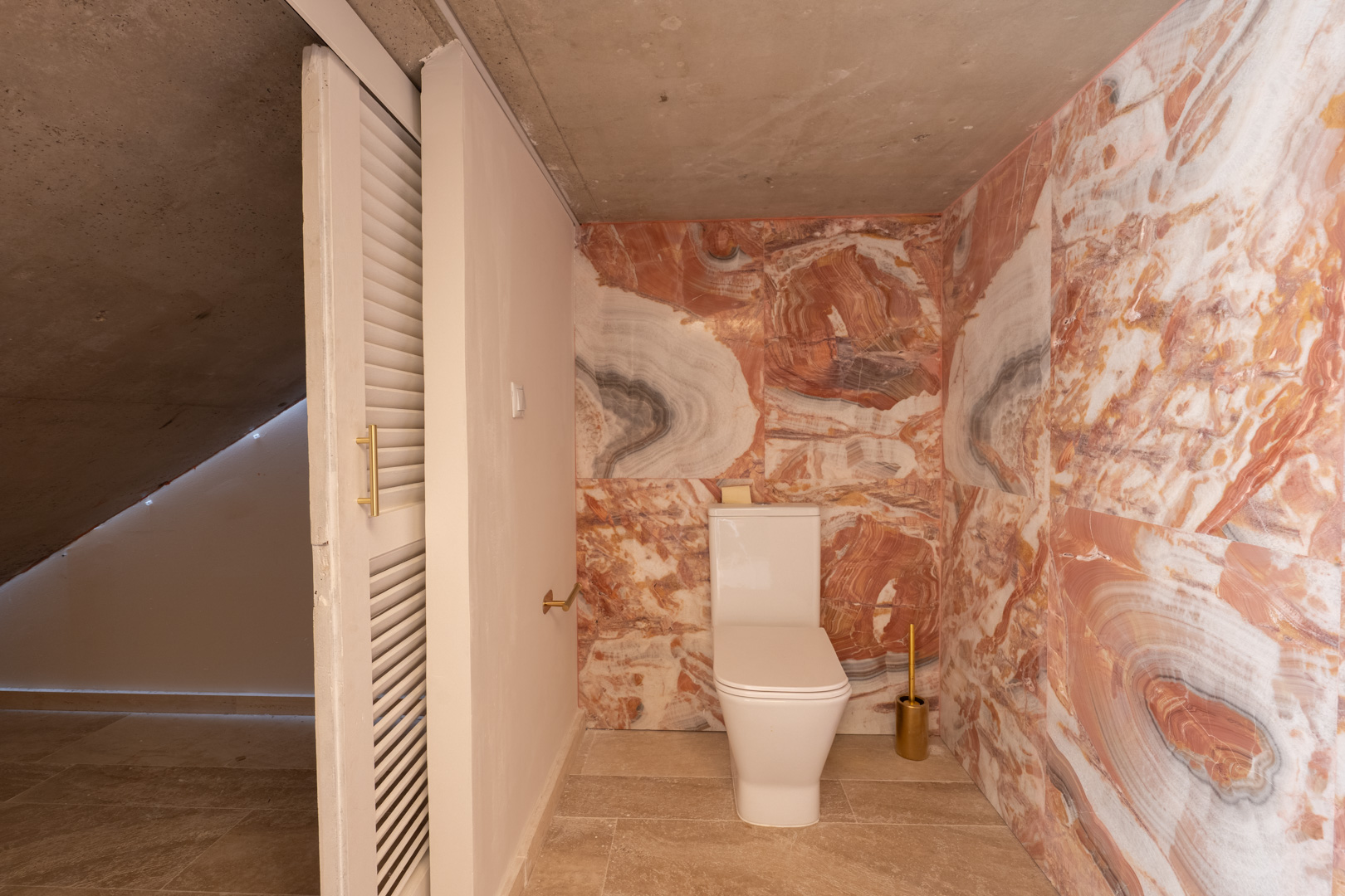 Commercial Property, For Sale