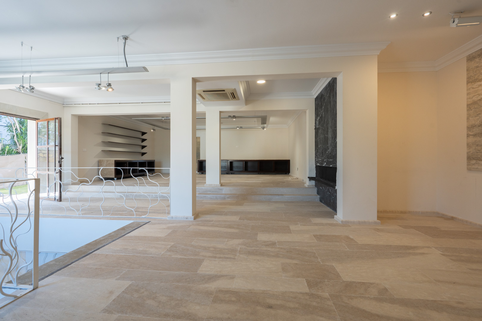 Commercial Property, For Sale