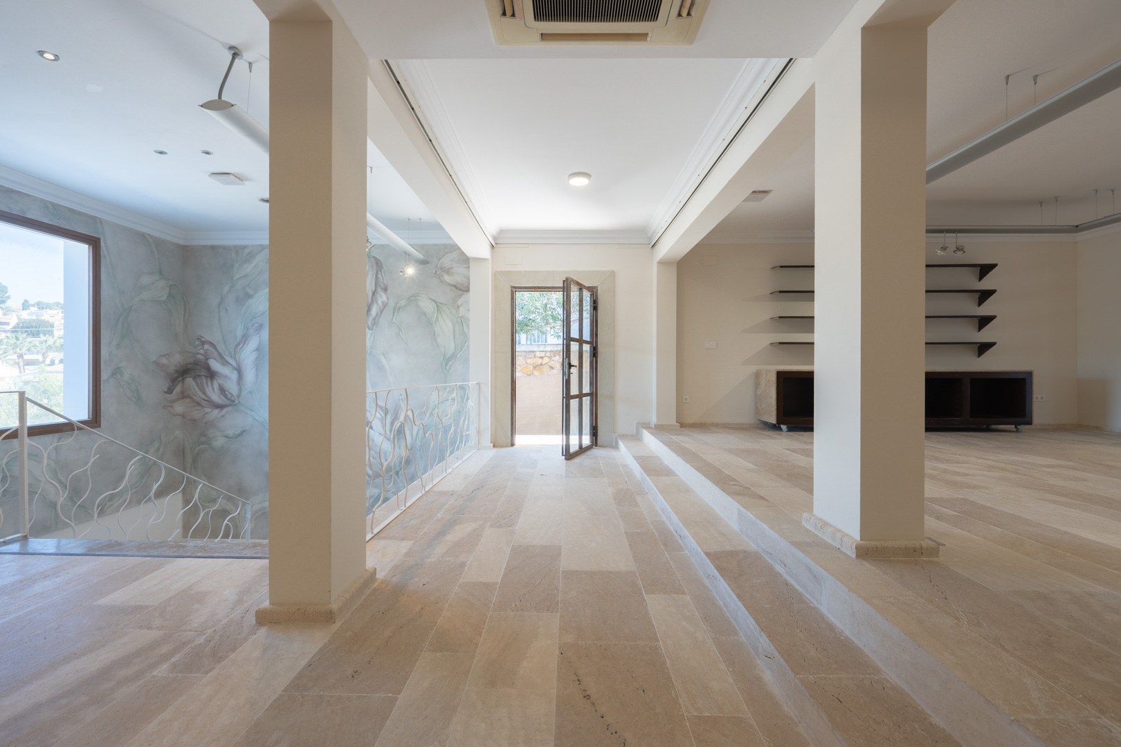 Commercial Property, For Sale