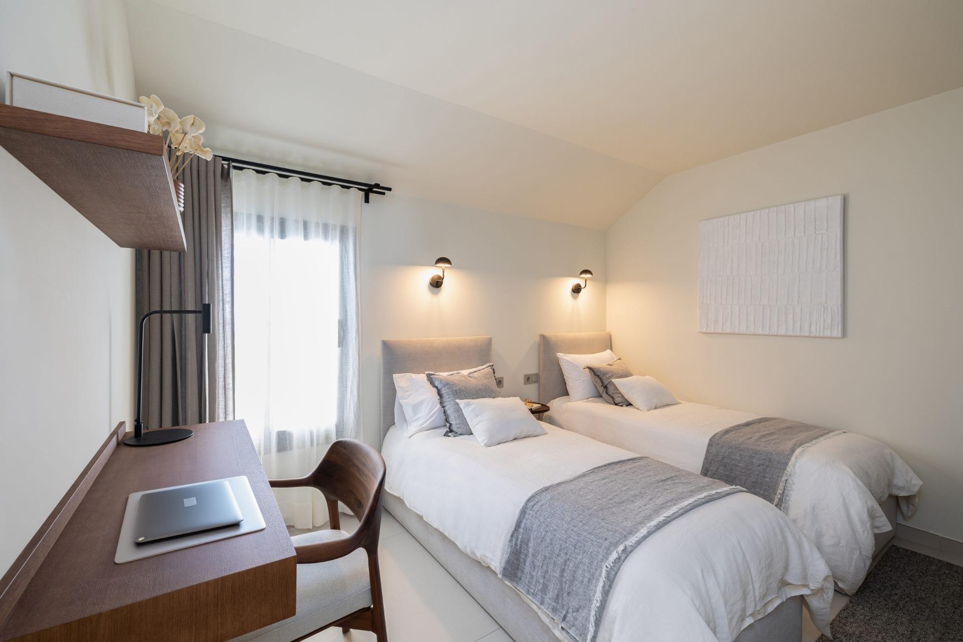 3 Bed, 2 Bath, ApartmentFor Sale, Fuengirola, Malaga