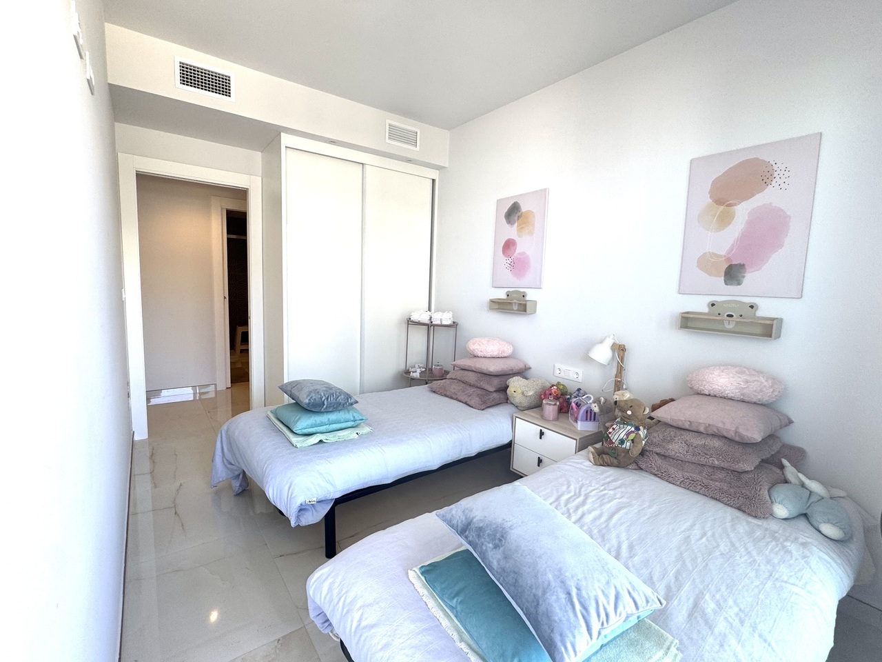 3 Bed, 2 Bath, ApartmentFor Sale, Playa Flamenca, Alicante
