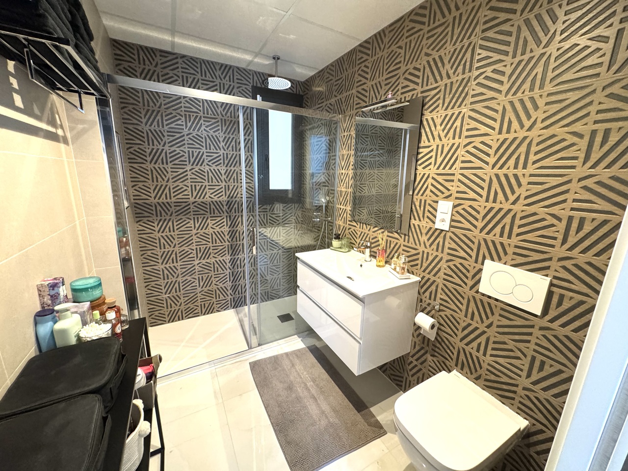 3 Bed, 2 Bath, ApartmentFor Sale, Playa Flamenca, Alicante