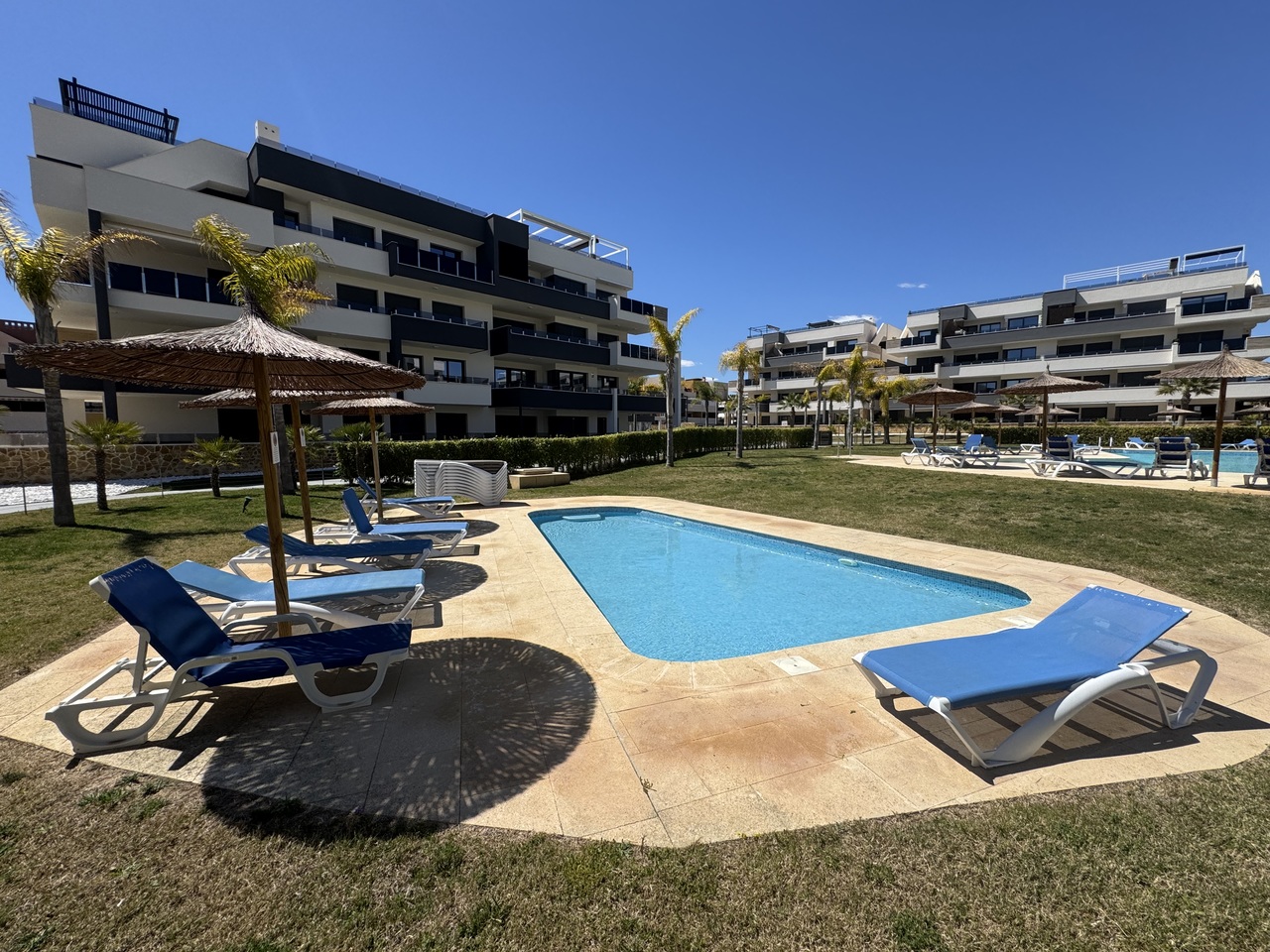3 Bed, 2 Bath, ApartmentFor Sale, Playa Flamenca, Alicante