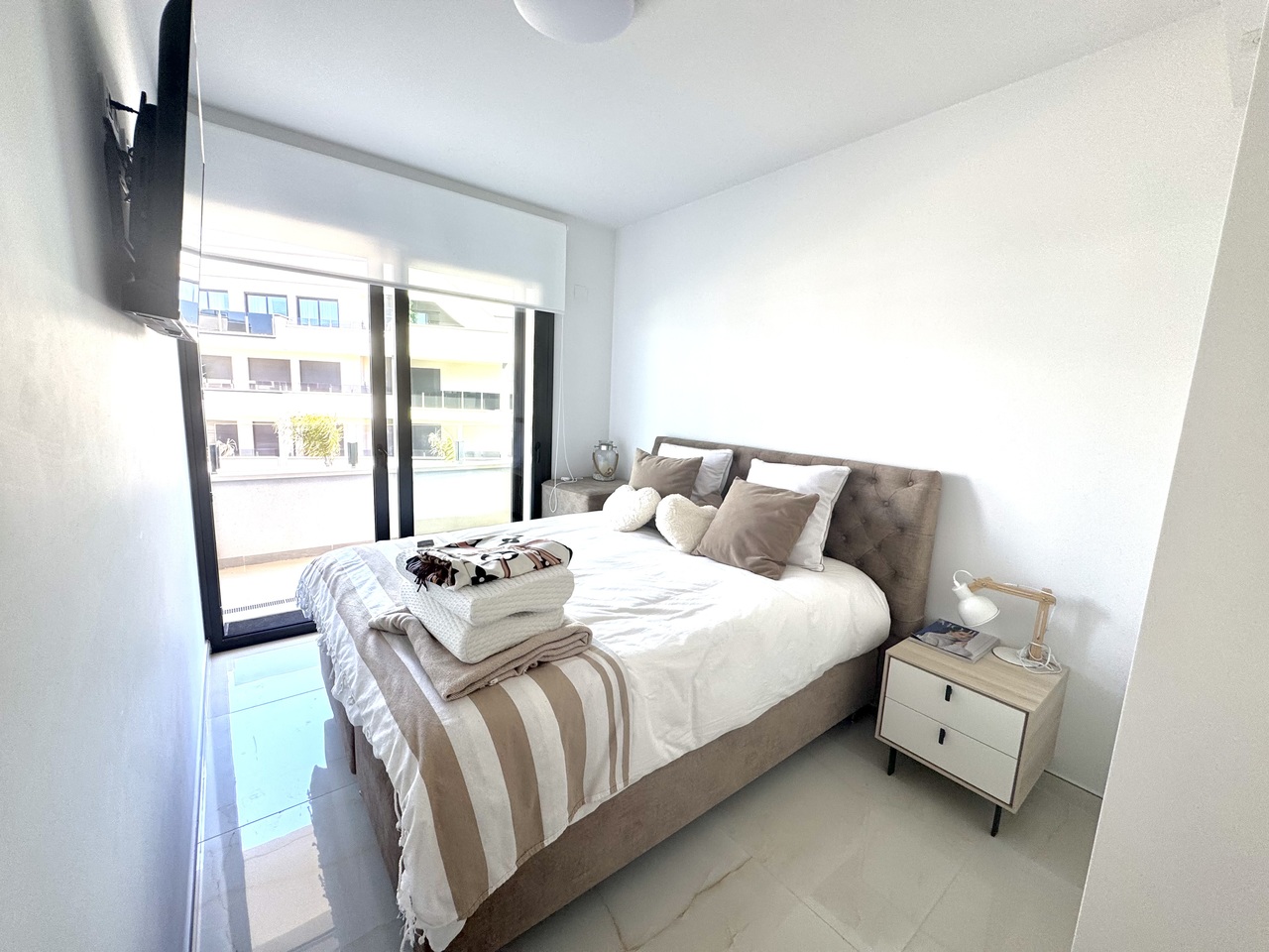 3 Bed, 2 Bath, ApartmentFor Sale, Playa Flamenca, Alicante