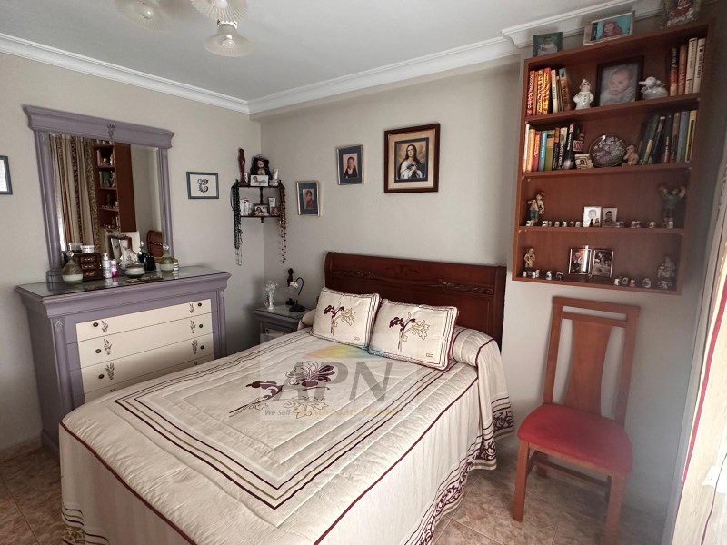 4 Bed, 2 Bath, ApartmentFor Sale, Malaga, Malaga