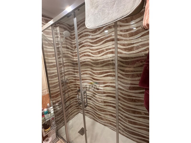 4 Bed, 2 Bath, ApartmentFor Sale, Malaga, Malaga