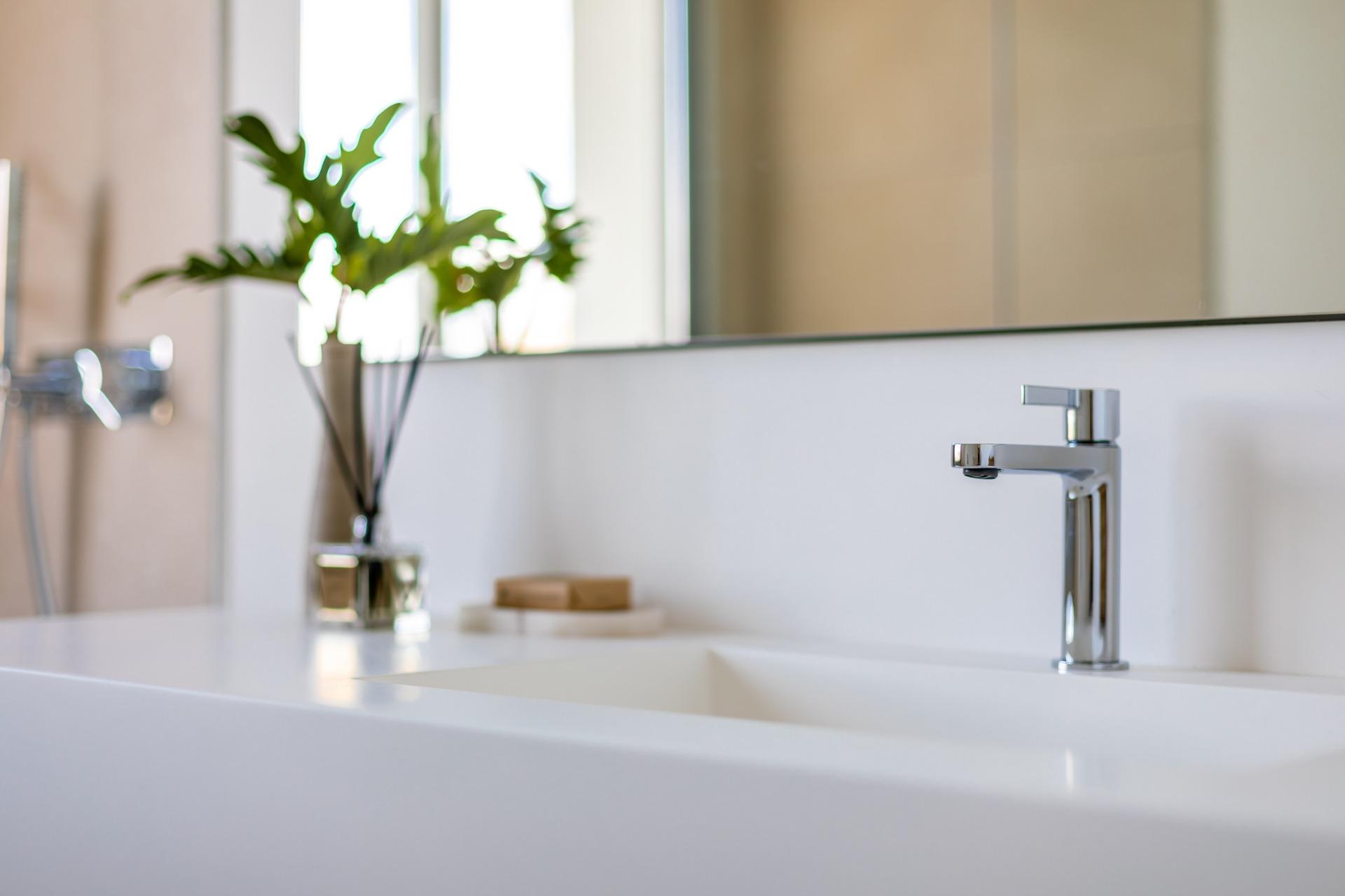 3 Bed, 2 Bath, ApartmentFor Sale, Benahavis, Malaga