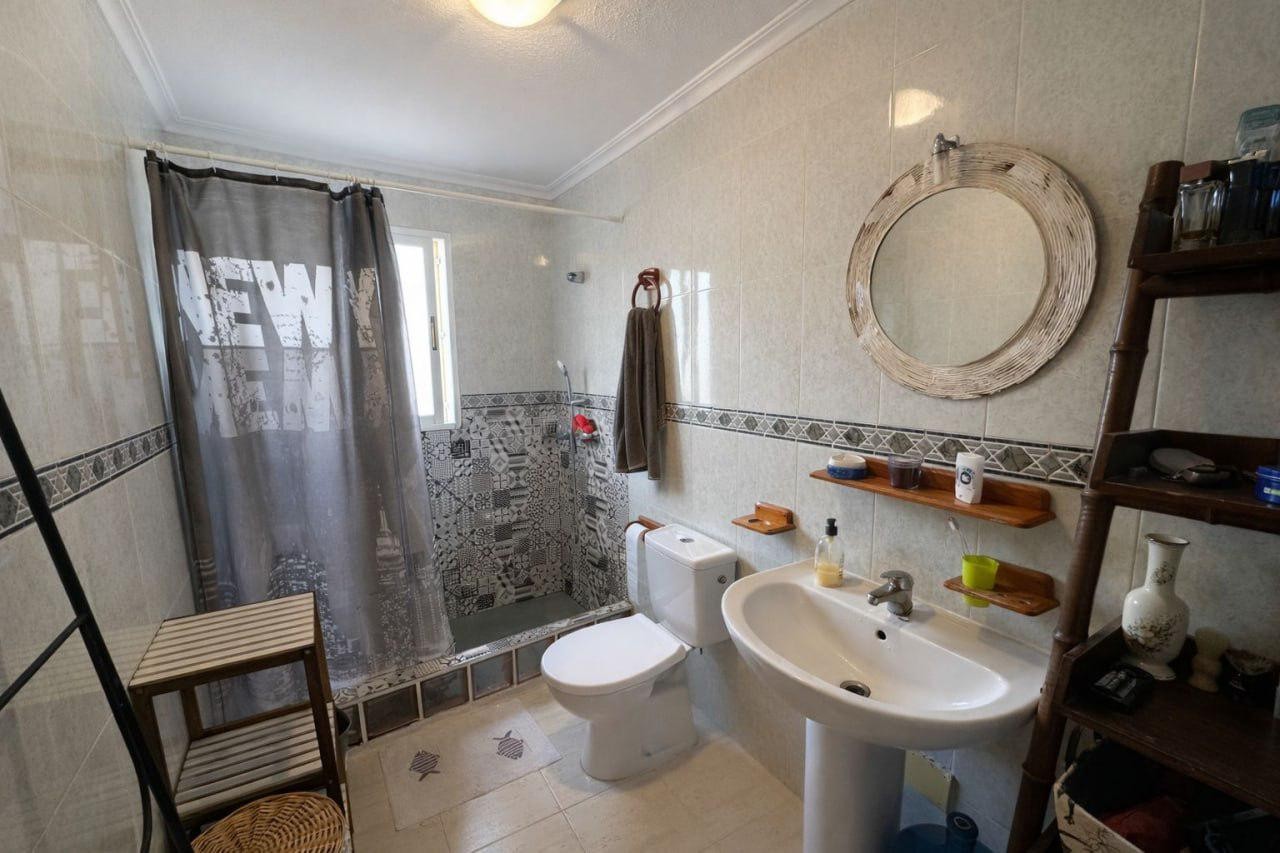 2 Bed, 1 Bath, ApartmentFor Sale, Torrevieja, Alicante