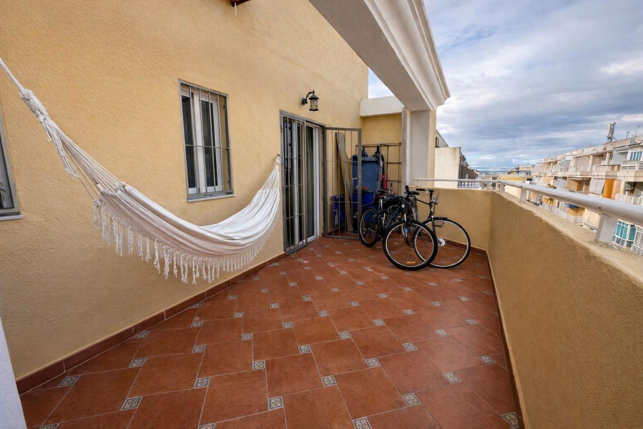 2 Bed, 1 Bath, ApartmentFor Sale, Torrevieja, Alicante