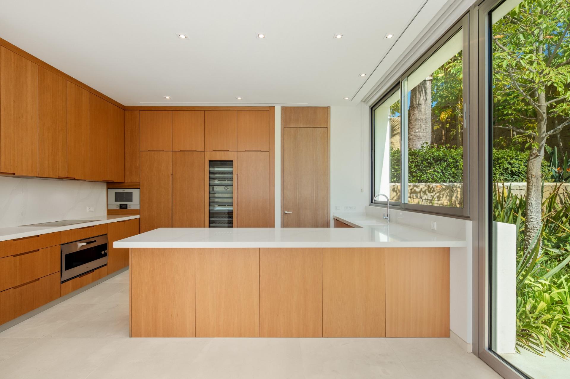 4 Bed, 4 Bath, HouseFor Sale, Casares, Malaga