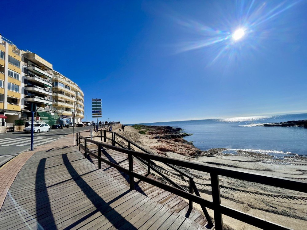 1 Bed, 1 Bath, ApartmentFor Sale, Torrevieja, Alicante