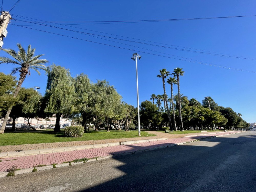 1 Bed, 1 Bath, ApartmentFor Sale, Torrevieja, Alicante