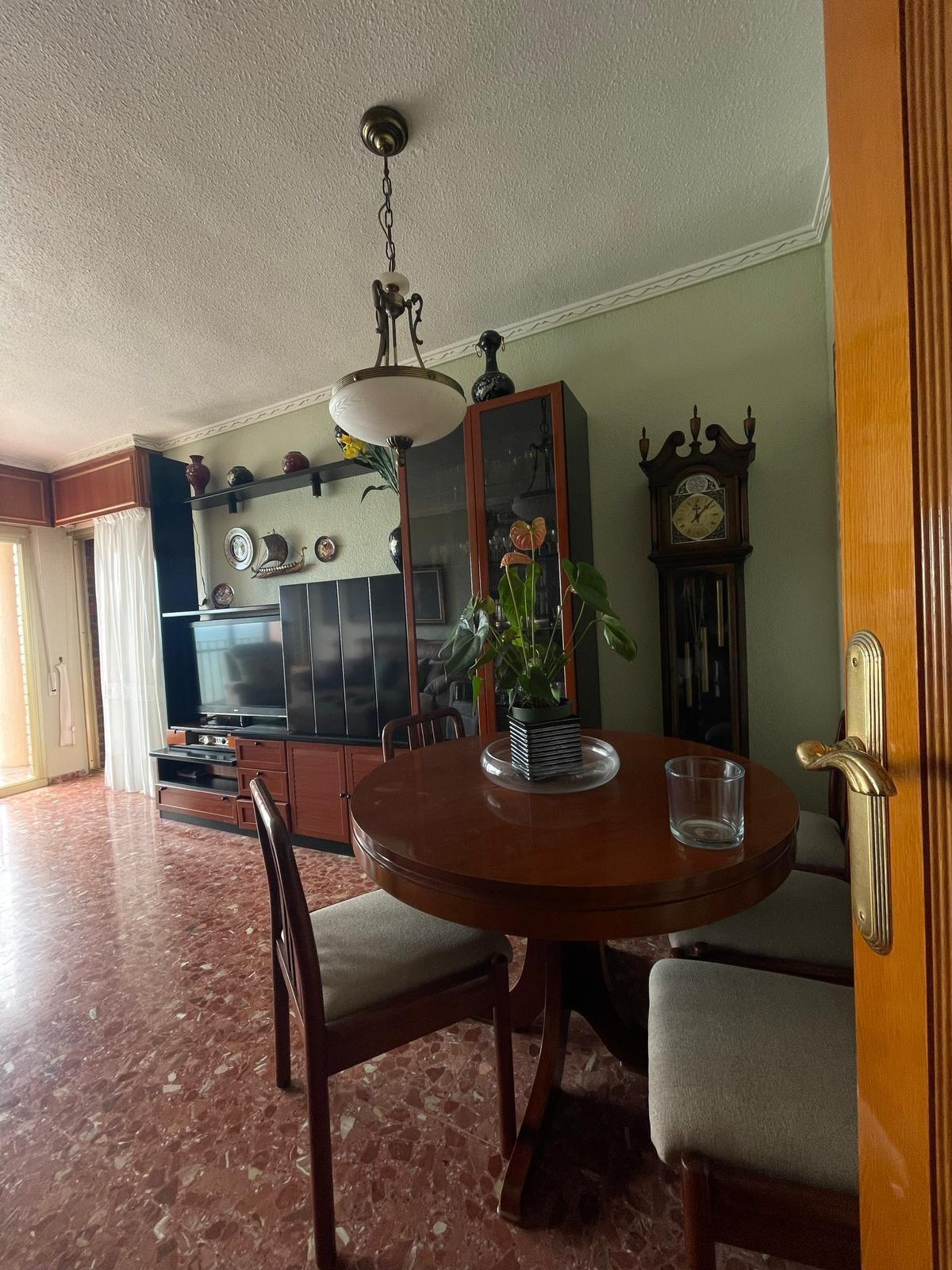 4 Bed, 3 Bath, ApartmentFor Sale, Torrevieja, Alicante