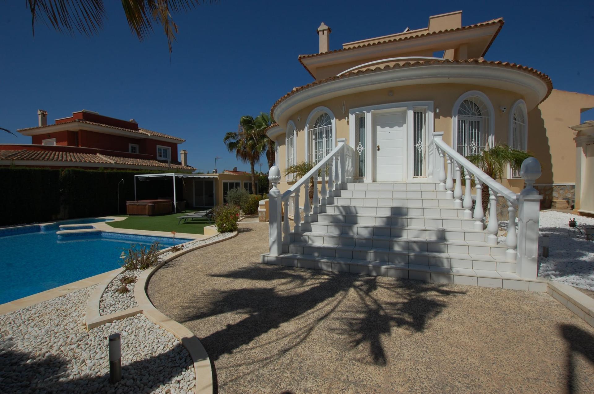 5 Bed, 4 Bath, HouseFor Sale, Ciudad Quesada, Alicante